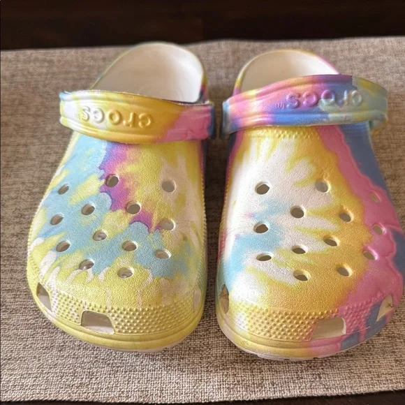 CROCS Vibrant Tie Dye Clogs with Rainbow Accents - Picture 3 of 4